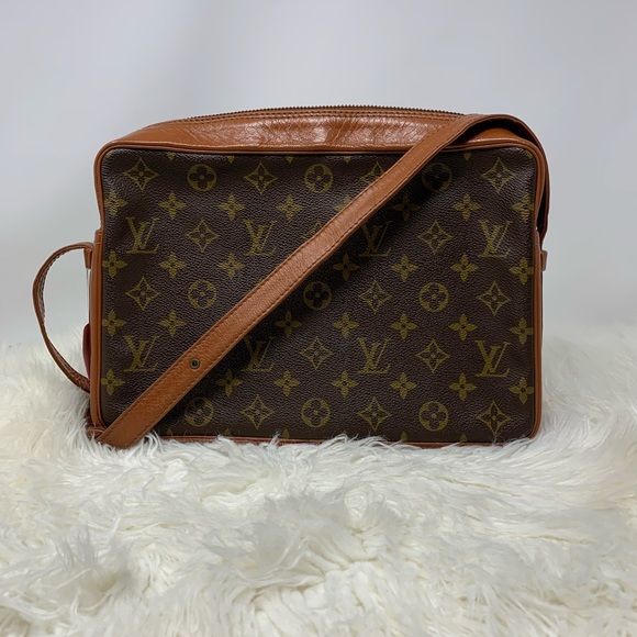 Louis Vuitton Handbags - Louis Vuitton Messenger Vintage Sac Bandouliere 30